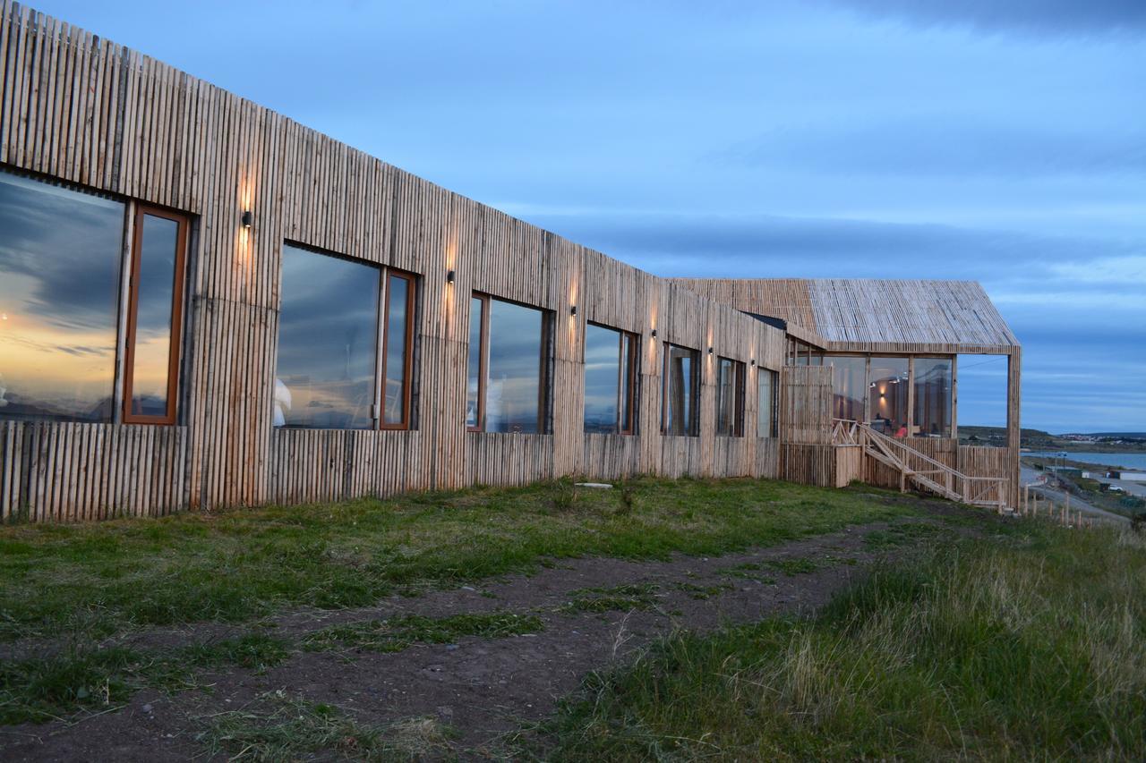 Hotel Simple Patagonia Puerto Natales Exterior photo